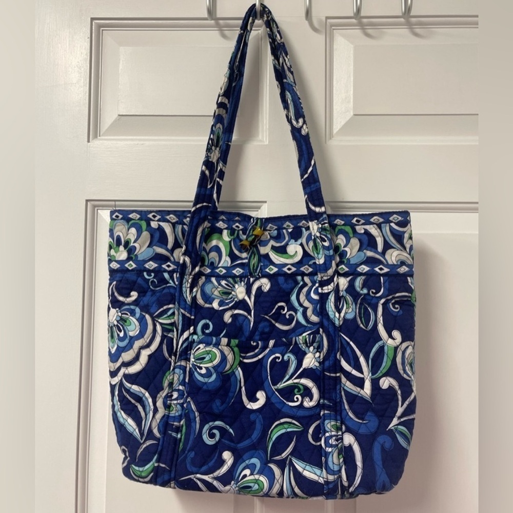 Vera Bradley Mediterranean Blue Tote Bag Purse Medium Toggle Int Pockets Retired